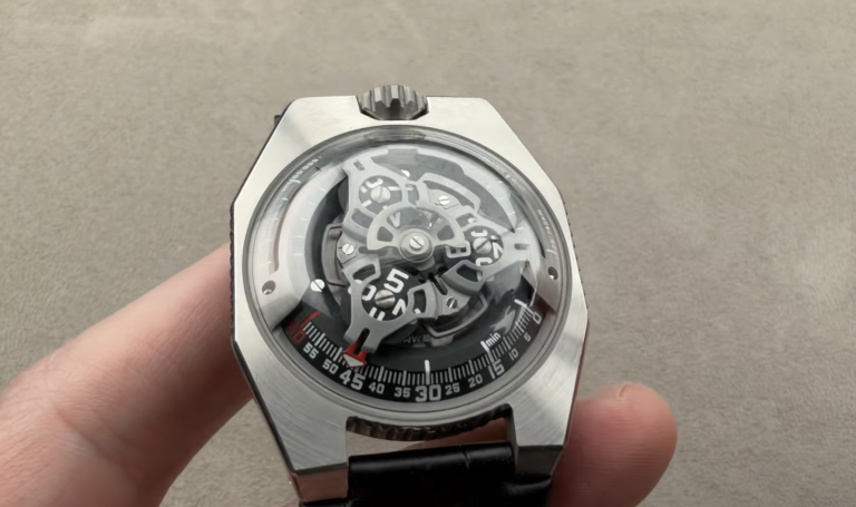 Urwerk UR-100 SpaceTime : la montre qui vous rappelle que vous voyagez dans l’espace