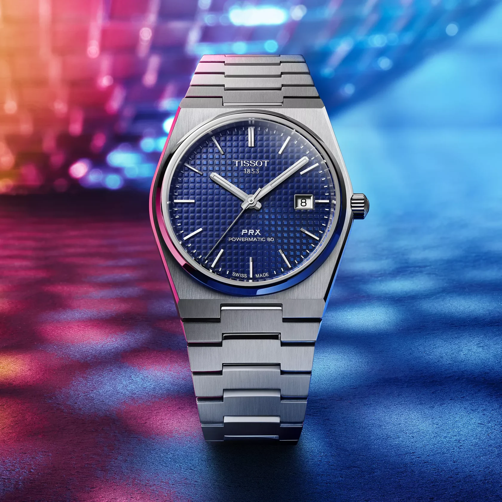 Cadran bleu texturé de la Tissot PRX Powermatic 80 40 mm