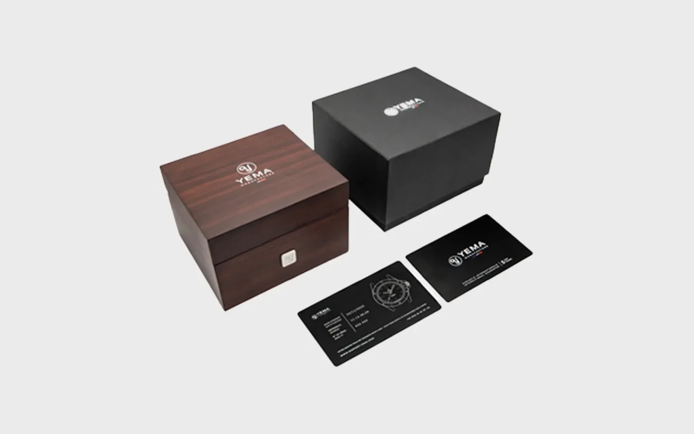 Coffret en bois d'une montre Yema Manufacture